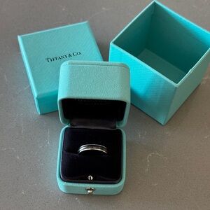 Tiffany & co Mens band size 9 - 950 Silver and Black Titanium